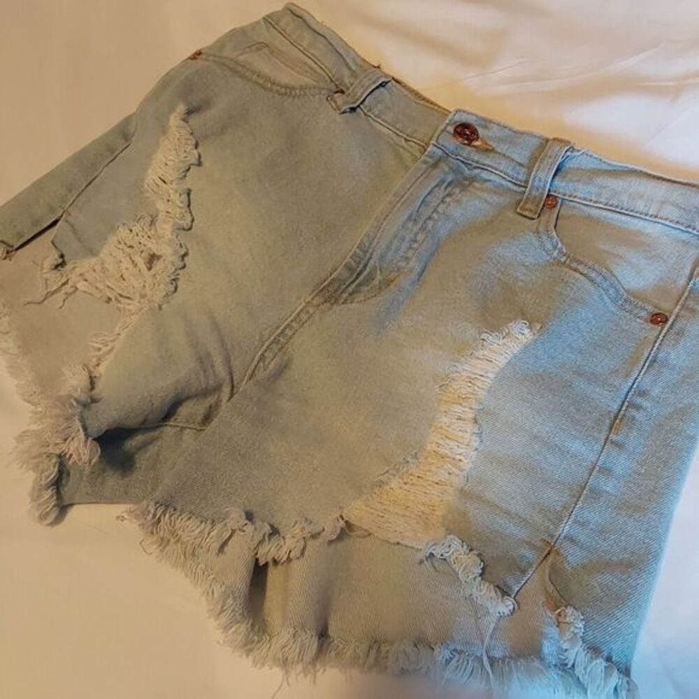 Kendall and Kylie Womens Sz 7/28 The Icon Strech Denim Distressed Cutoff Shorts